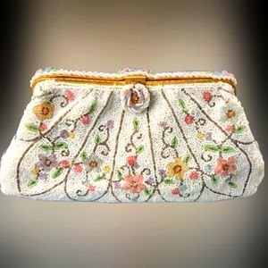 Antique Fin de Siecle Hand Beaded French Point de Beauvais Purse